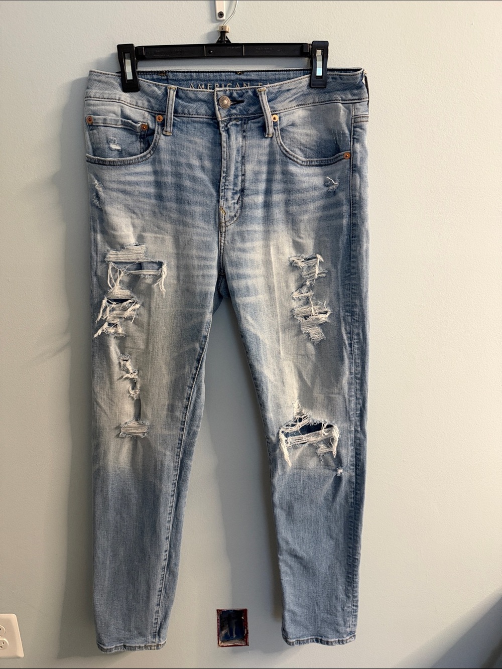 American Eagle Outfitters Light Wash Ripped Men’s Skinny Jeans Size 31x32